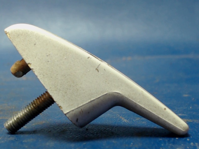 0715038-1 Cessna - COAT HANGER